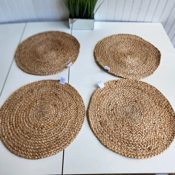 Set Of 4 URBAN 86 ROUND PLACEMATS SOHO LOFT WOVEN BRAIDED Brown 14" - Picture 5 of 6